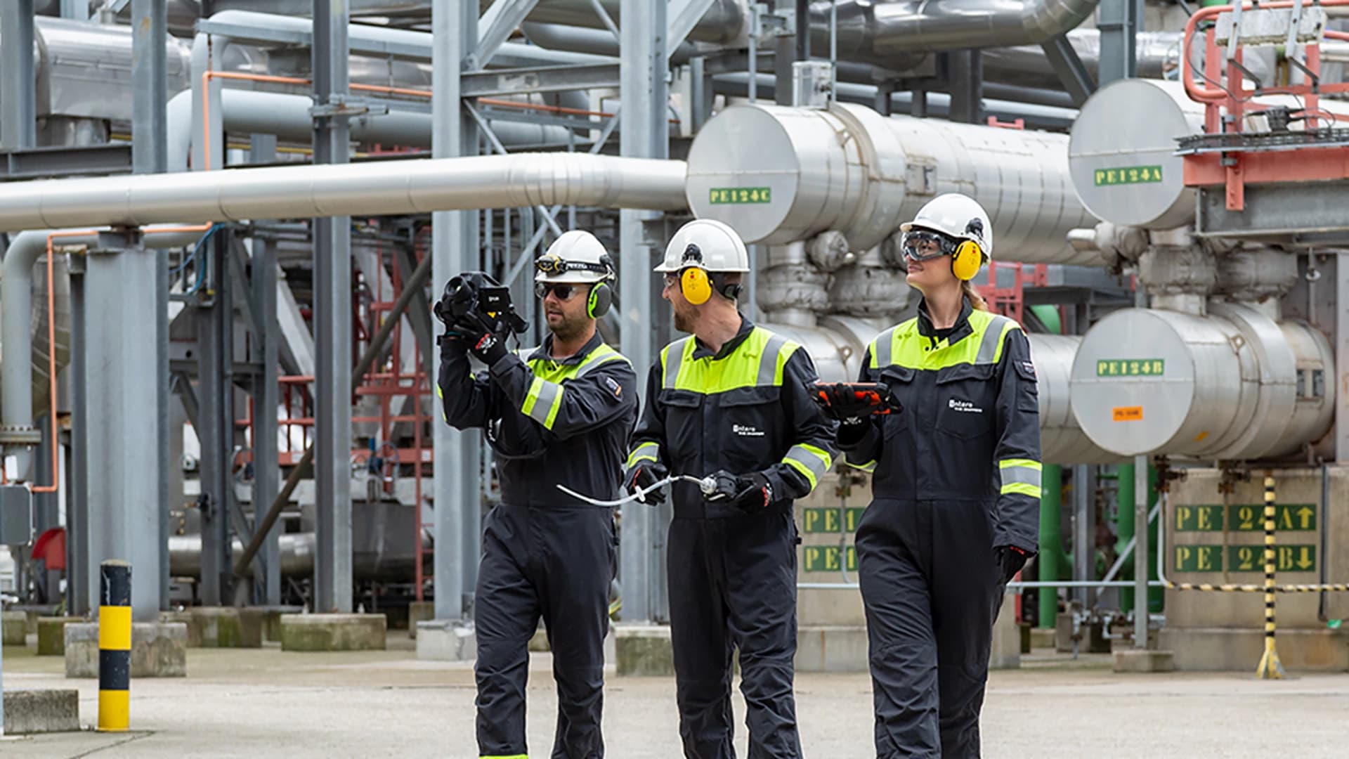 No alternate text provided